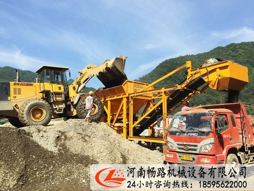 貴州銅仁市移動式WCB400穩(wěn)定土拌合站安裝調(diào)試完工，投入使用