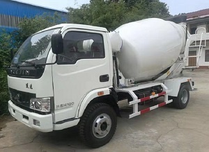 小型攪拌車(chē)發(fā)動(dòng)機(jī)過(guò)熱的原因及解決方法